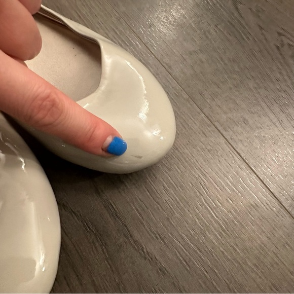 Steve Madden taupe patent flats (Sz 7.5) - Picture 10 of 13